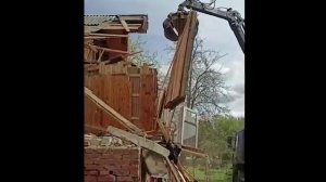 Работа ломовоза.