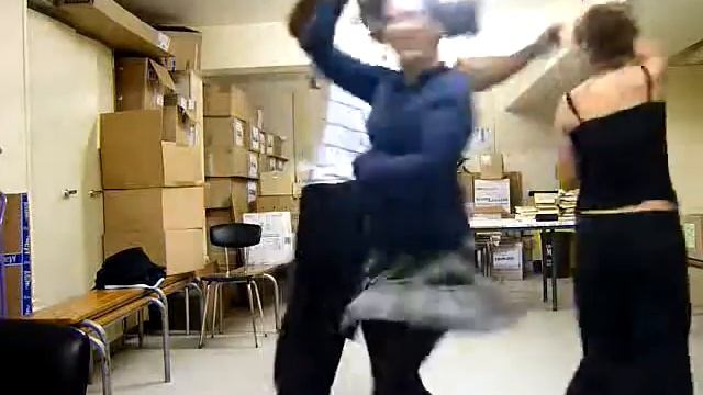 salsa à trois : coup de coude!!