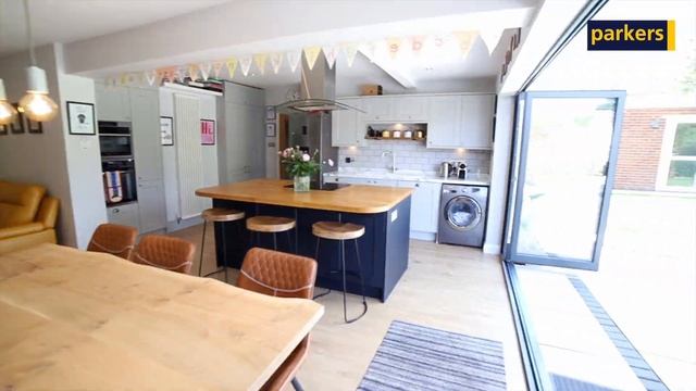 Stunning 4 bedroom chalet bungalow for sale in Leckhampstead 📍 смотреть онлайн