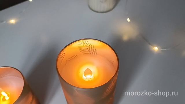 Свеча светодиодная восковая в стакане ПЛЬМОВОЕ ОЧАРОВАНИЕ, золотистая, MB-11550