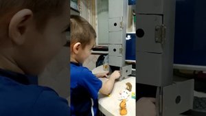 Очень бюджетная игрушка лифт для ребенка с РАС