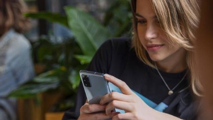 Истории из жизни - Он написал СЛУЧАЙНОЕ SMS... То, что случилось дальше — изменило её жизнь...