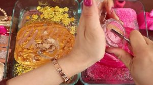 Смешивание большого количества косметики ''Gold vs HotPink'' в слайм. видео со слаймом.