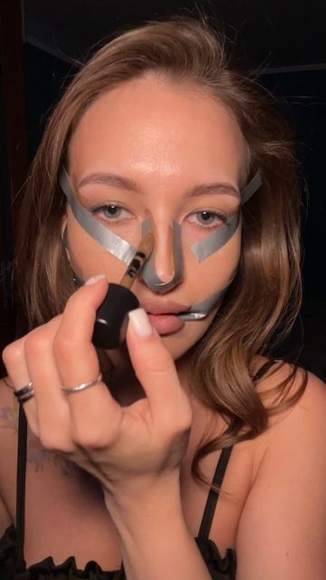 Контуринг С Помощью Скотча смотреть онлайн