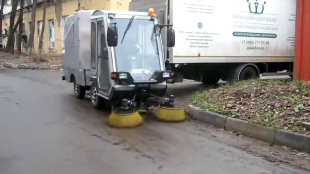 Машина коммунальная уборочная   Щетка лотковая пылесос