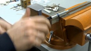 CISA ASIX / CISA ASIX P8 tin foil impression lockpick presentation