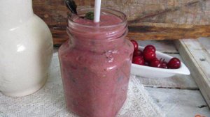 Смузи из вишни с капустой