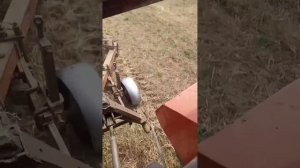 пахота лтз60ав трех корпусной плуг 3:35 многие не до оценивают этот трактор