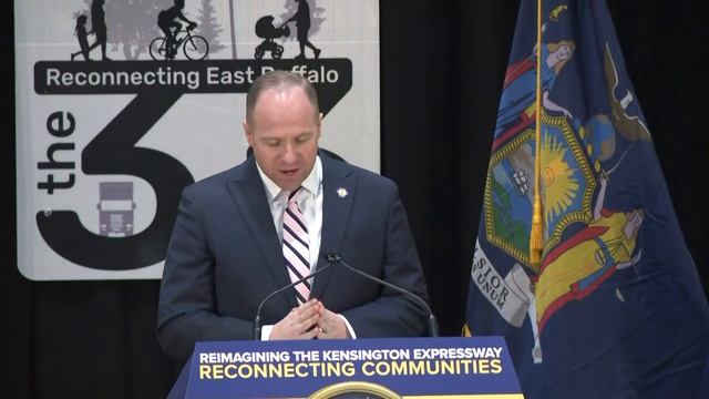 Governor Kathy Hochul is in Buffalo to make a major infrastructure announcement смотреть онлайн