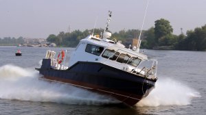 Скоростной водомётный катер КС-850