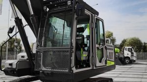 Гусеничный габаритный экскаватор Zoomlion ZE225GN