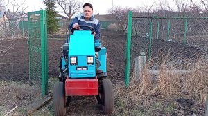 Минитрактор классика боронит огород 2025 год.