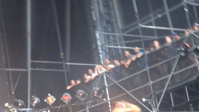 HAIM - Nothing's Wrong (Live) смотреть онлайн