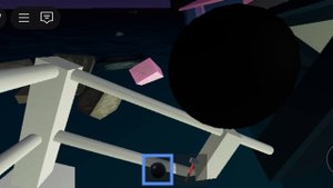 играю в роблокс симулятор плаванья
на корабле