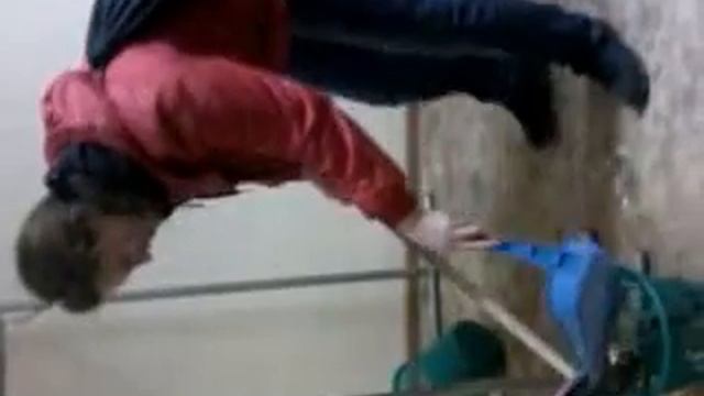 Ижевский КООП.Уборка студентки группы СЭП-2 смотреть онлайн