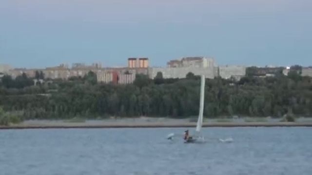 2 поворота оверштаг на тримаране "Ибис" смотреть онлайн