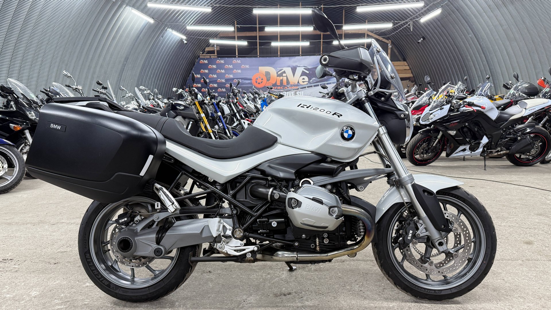 Обзор BMW R 1200 R |В НАЛИЧИИ| смотреть онлайн