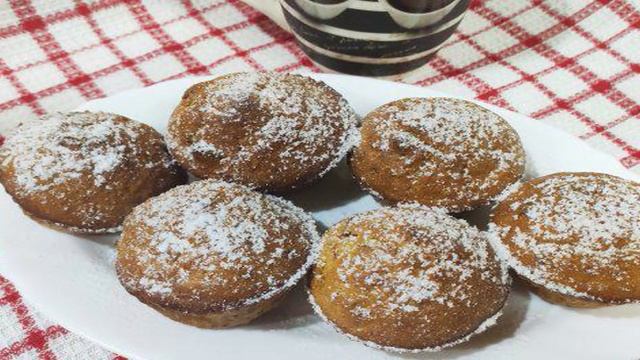 Морковные кексы с изюмом