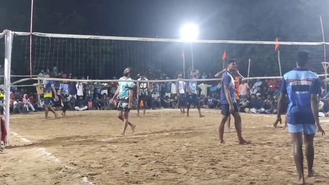 #volleyball Raju,naveen,dora VS tiger,raju,sai velugubnadha tourni Parimis vs velugubandha #volley