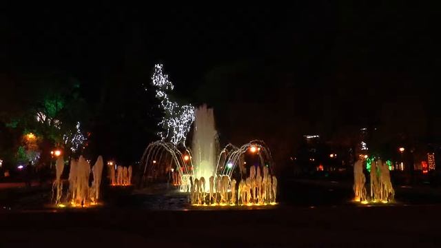 Воронеж - Музыкальный фонтан (2) смотреть онлайн