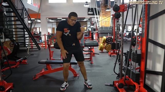 ARM WRESTLING TRAINING FOR LARRY WHEELS 2020 смотреть онлайн