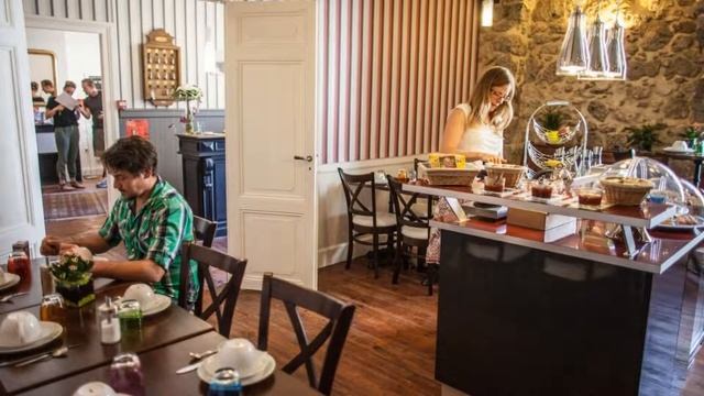 Hôtel Henri IV, Nérac, France смотреть онлайн