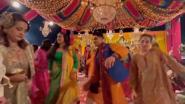 Ghungroo  Mehndi 2022  Best Medley Group dance!  Hashim Syed