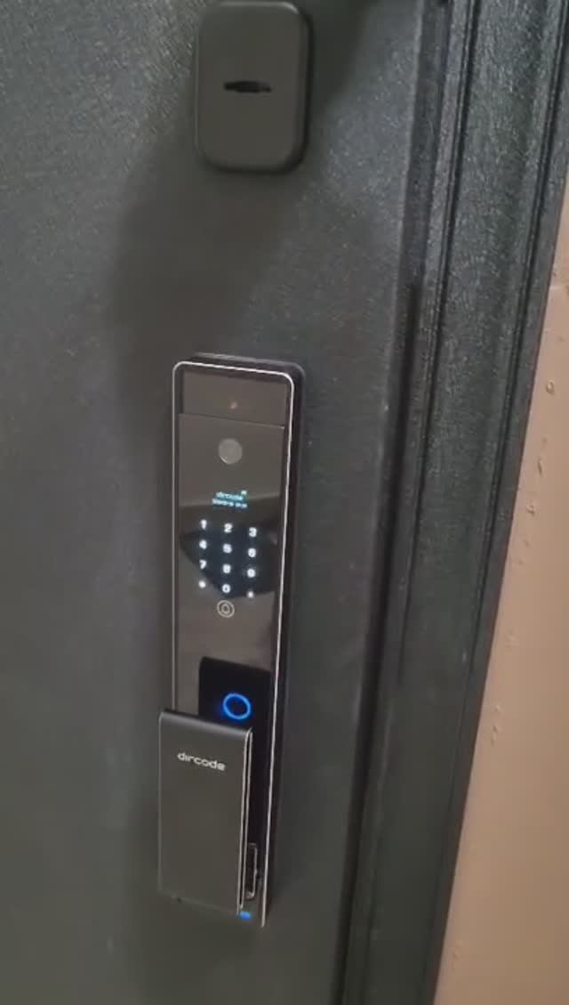 Установка электронного замка DIRCODE T850 на входную дверь Torex. Доставка замков по всей России!