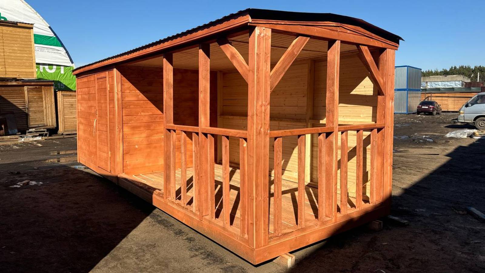 Дачная деревянная бытовка с верандой 6х2,4 смотреть онлайн