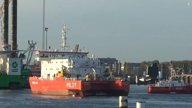 Pilot Vessel Wandelaar arrives @ Oostende смотреть онлайн