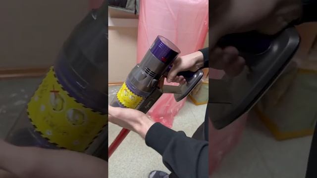 Беспроводной пылесос Дайсон v11s смотреть онлайн