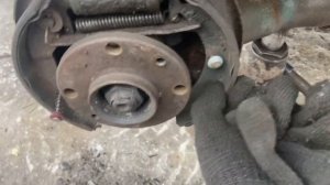 Убираем грохот задних тормозных колодок ваз передний привод