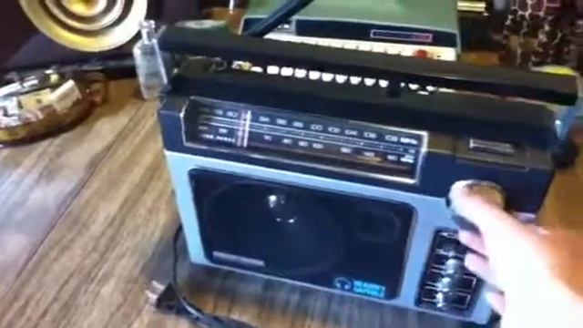 General Electric AM FM Superadio II Model 7-2885F Transistor Radio смотреть онлайн