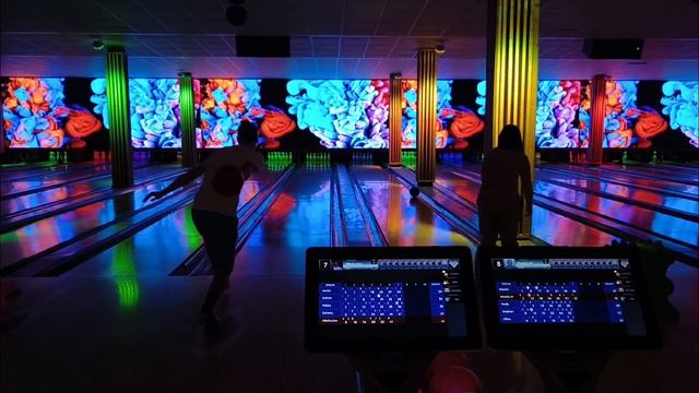 #31 КАНІКУЛИ 2024 ☀️ НІМЕЧЧИНА, КЬОЛЬН 🏙️ Боулінг 🎳 Басейн 👙Замок 🏰 Музей 🖼️