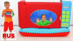 Влад и Ники играют с волшебной игрушечной микроволновкой! Видео для детей.