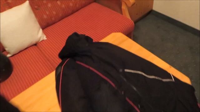 Пакуем горнолыжное снаряжение.  Ролик-настроение. смотреть онлайн