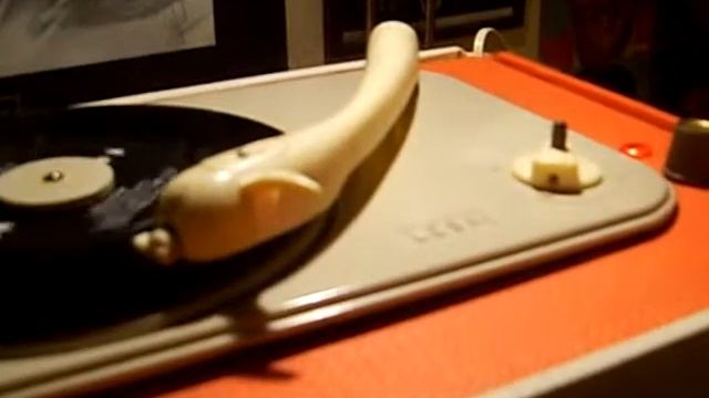 One Night Of Sin - Elvis Presley смотреть онлайн