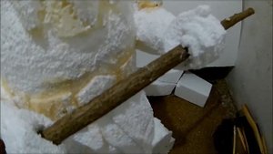 ГНОМ ИЗ КУСКА ПЕНОПЛАСТА. ДЁШЕВО И КРАСИВО!