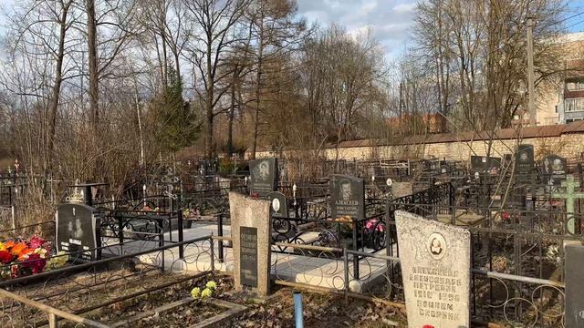 Активное проживание горя. Прогулка по Пскову и кладбищу