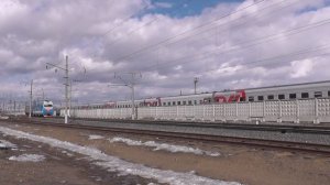 Электровоз ЭП1М-388 с пригородным поездом Ижевск - Армязь