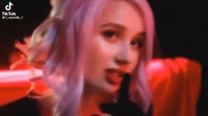 я шепну тебе на ушко так нежно нежно (отпрааь другу)