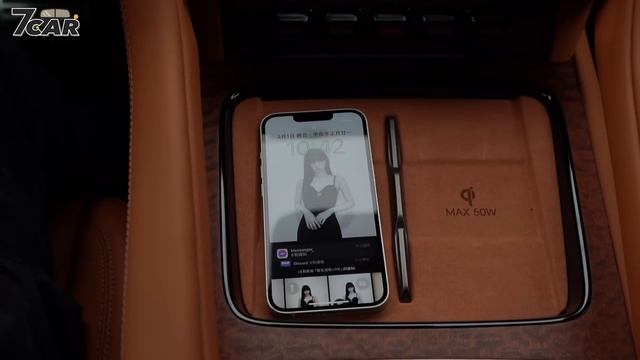 【新車試駕】仰望 U8 豪華版｜除了原地360度迴轉 還能下水開？｜BYD來了！【7Car小七車觀點】 смотреть онлайн