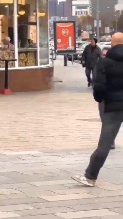 Вот таких менеджеров надо в АвтоВаз #shorts #чтослучилосьзадень #приколы