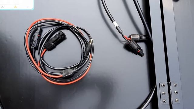 Charging a Jackery 500 with a Renogy 100W Suitcase Solar Panel - Video 8 смотреть онлайн