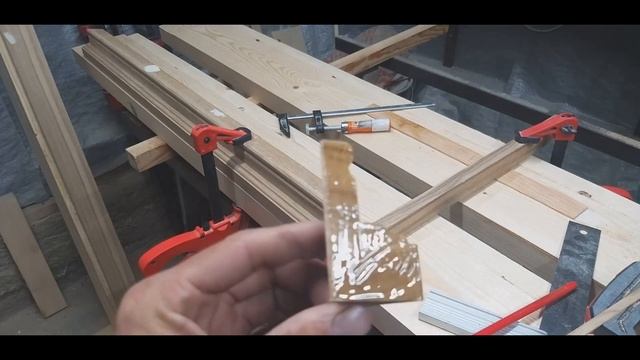 Простий Дерев"яний Карніз. смотреть онлайн