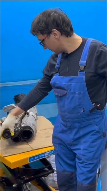 Ищем причину неисправности механического компрессора на моторе Вольво Т6. смотреть онлайн