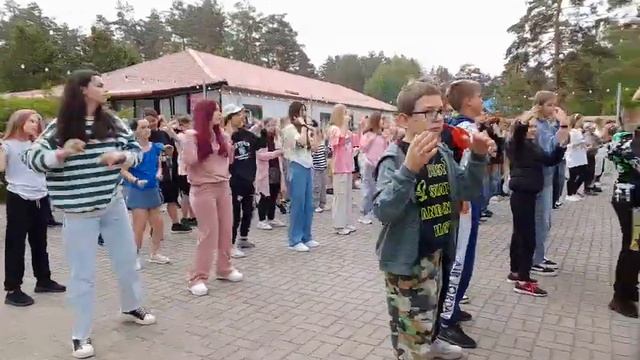 Первая утренняя зарядка в лагере "Волна" на 1 смене 2024 г. Все Дома (отряды)