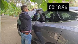 Вскрытие Jetour Dashing без повреждений за 40 секунд