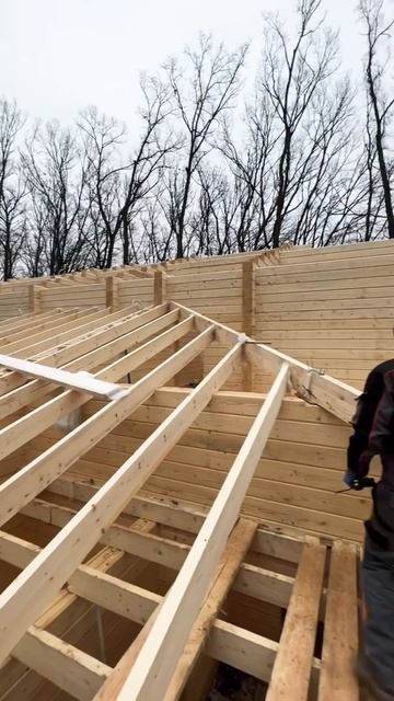 Монтаж стропил крыши деревянного дома смотреть онлайн