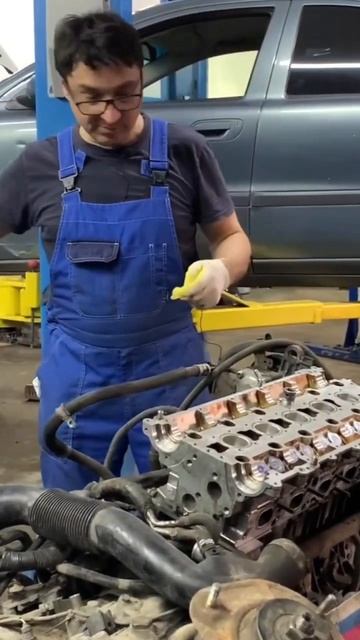 Сборка мотора VOLVO после шлифования блока цилиндров и гбц. смотреть онлайн